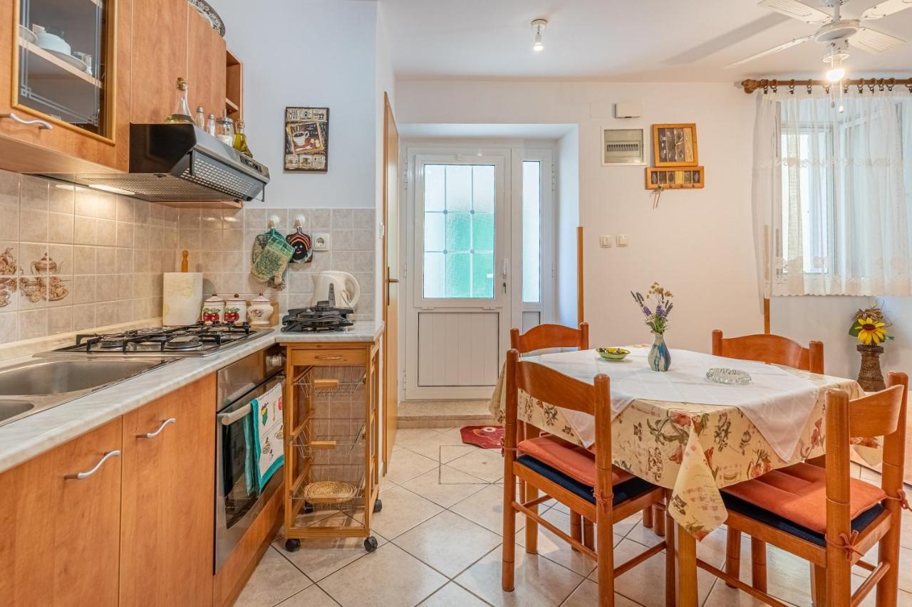 Kovacine Apartment Cres Εξωτερικό φωτογραφία